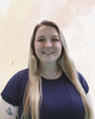 Photo of Genevieve Savage, Clinical Social Work/Therapist, MSW, LCSW