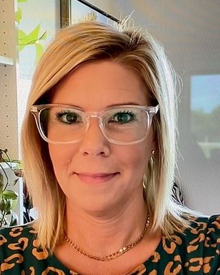 Photo of Lindsey Peterson, Clinical Social Work/Therapist, LICSW