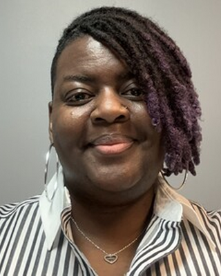 Photo of Davina Murray, Counselor