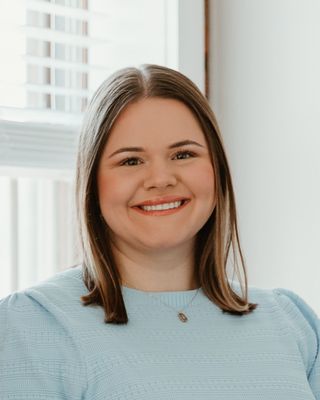 Photo of Lauren Bresky, Clinical Social Work/Therapist, LLMSW