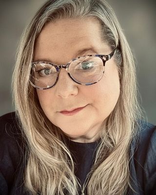 Photo of Mary Eldredge, Clinical Social Work/Therapist, LMSW, MSW