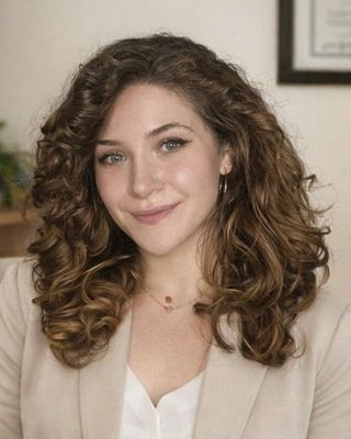 Photo of Victoria Shapiro, Pre-Licensed Professional, MHC-LP