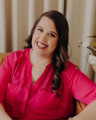 Photo of Sarah Newcomer, Marriage & Family Therapist, MS, IMFT, LMFT, CST