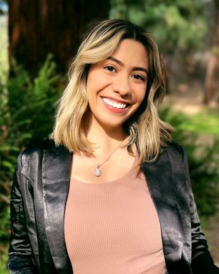 Photo of Alexis Mendez, Marriage & Family Therapist, LMFT