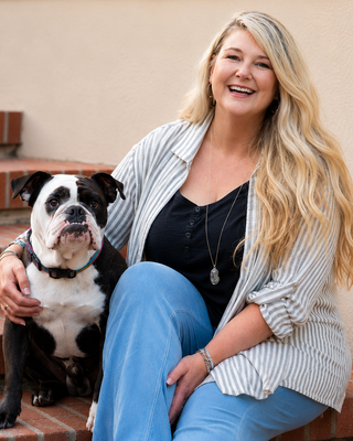 Photo of Holly Pinto, Marriage & Family Therapist Associate, MA, AMFT