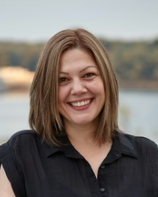 Photo of Nada Simic, Clinical Social Work/Therapist, LCSW