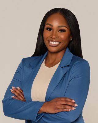 Photo of Ebonique McClinnahan, Psychiatric Nurse Practitioner, MSN, CRNP, PMHNP