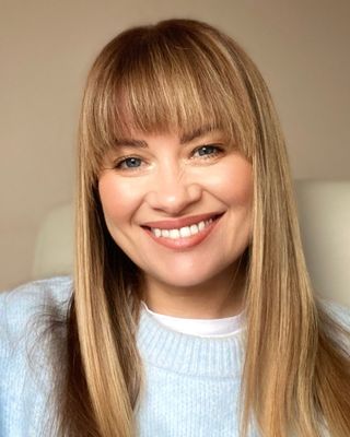 Photo of Vanessa Higgins, Counsellor, MSc, MBACP Accred