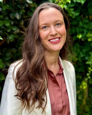 Photo of Eliza Davis, Psychologist, MA, PsyBA - Clin. Psych