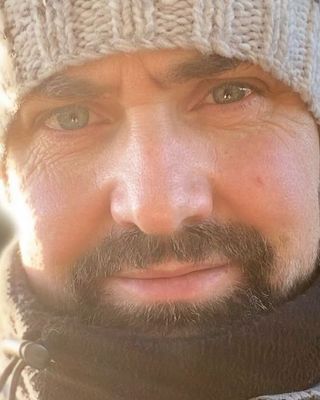Photo of Scott Ballinger, Counsellor, MSc, MBACP