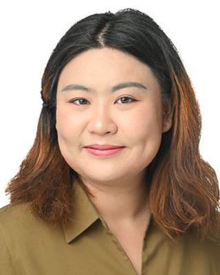 Photo of Junyao Zhang-( Vickey) Zhang, Registered Psychotherapist (Qualifying), MA