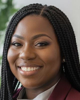 Photo of Iyinoluwa Oluwatola, Clinical Social Work/Therapist, LCSW