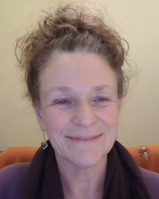 Photo of Elisabeth Barton - Just Bee Counselling 🐝, Counsellor, MBACP