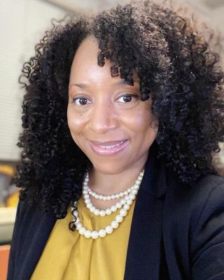 Photo of Sade Frazier, Psychiatrist in Cranford, NJ