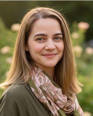 Photo of Holland Pauselius, Licensed Professional Counselor, MS, LPCC, C-PD