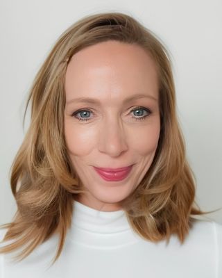 Photo of Treina Aronson, Licensed Professional Clinical Counselor, LPCC, LMHC