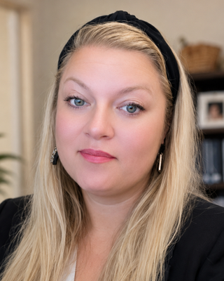 Photo of Genevieve M De La Cruz, Clinical Social Work/Therapist, LCSW