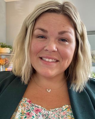 Photo of Alison Beach, Licensed Professional Counselor, MA, LPC, LMFT