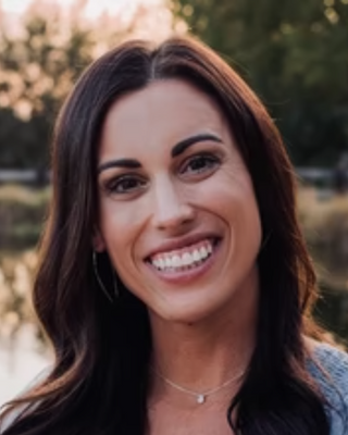 Photo of Olivia Guillermo, Marriage & Family Therapist, LMFT