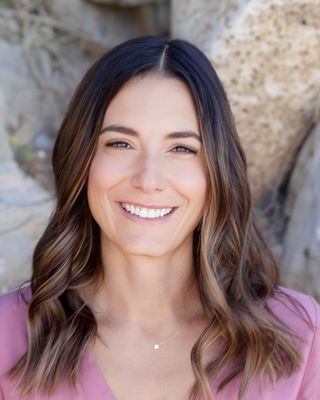 Photo of Kristen Rouault - Kristen Rouault: Postpartum & Motherhood, Marriage & Family Therapist