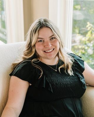 Photo of Robin Grossman, Registered Social Worker, MSW