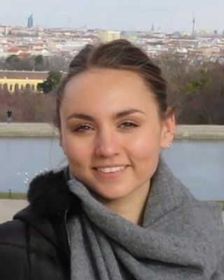 Photo of Holly Marsh, Counsellor, MA, MBACP