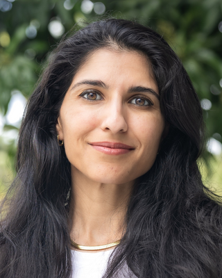 Photo of Neha Uberoi, Clinical Social Work/Therapist, LCSW