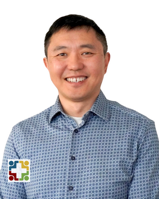 Photo of Luxing Ye, Registered Psychotherapist (Qualifying), RP(Q)
