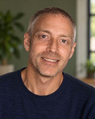 Photo of Grant Morris, Psychotherapist, MA, MUKCP