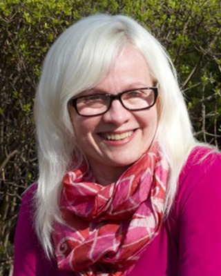 Photo of Terri Roberton, Registered Psychotherapist in Toronto, ON