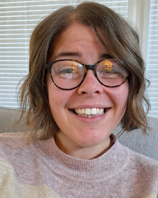 Photo of Sian Melville, Psychotherapist, MBABCP