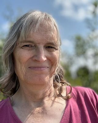 Photo of Sarah Creek, Counsellor, MA, MBACP