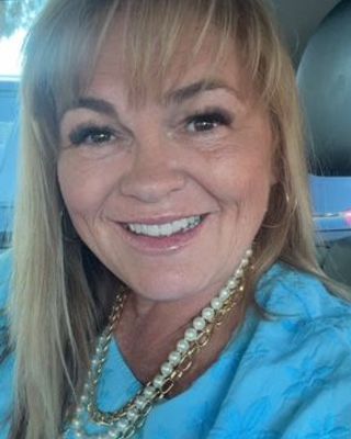 Photo of Sandi Duffield, Marriage & Family Therapist, MA, LMFT