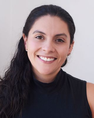 Photo of Fernanda Borja, MCP, RCC, Counsellor