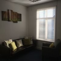 Gallery Photo of Consulting room (2)