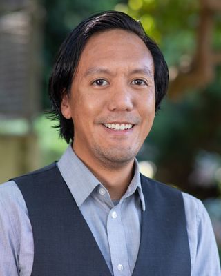 Photo of Vernon Yutuc, Mental Health Counselor, LMHC