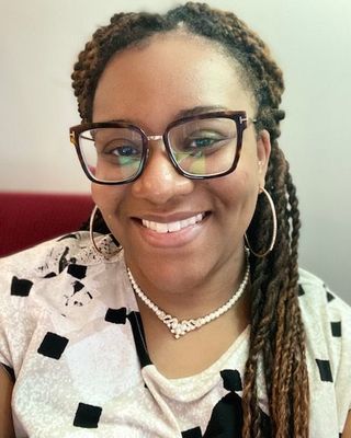 Photo of Erin S, Pre-Licensed Professional, LMSW