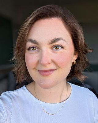 Photo of Jessica Younger, Psychotherapist, MBACP