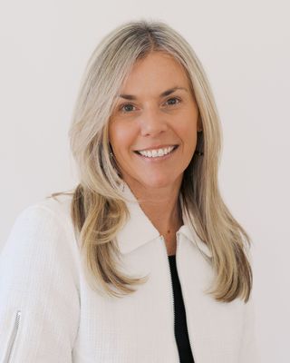 Photo of Lindsey Nichols, APRN, NP-C