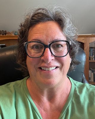 Photo of Shelly Holt, Clinical Social Work/Therapist, MSW, LICSW
