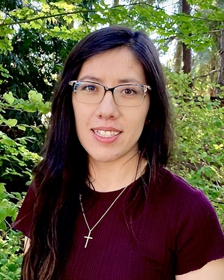 Photo of Elysia Chan, MA, Pre-Licensed Professional in Hillsboro
