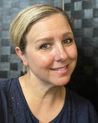 Photo of Sarah Nies, Licensed Professional Counselor in Alexandria, VA