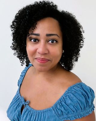 Photo of Dashanne 'shannon' Austin, Clinical Social Work/Therapist, MSW, LISW-S