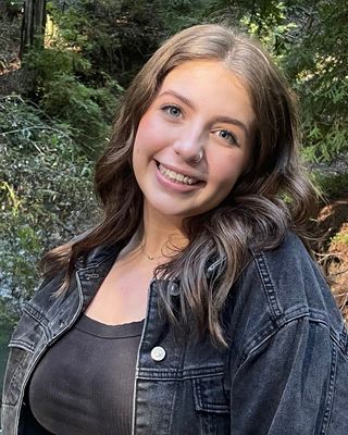 Photo of Maggie McGlone, Licensed Professional Counselor Associate, LPCA