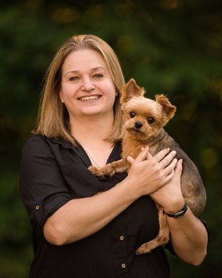 Photo of Laura Becker, Marriage & Family Therapist in Newtown, CT