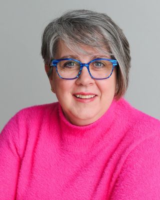 Photo of Laura Lockhart, Registered Psychotherapist, RP, MACP, CCHt, FEEL®