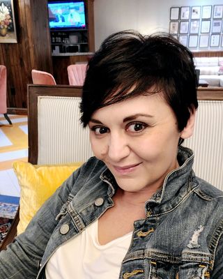 Photo of Lyndsay Tyra, Licensed Professional Counselor, MA, LPCC