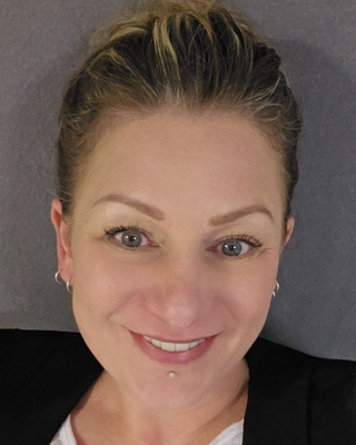 Photo of Kelli Penrose, RPN, CNP
