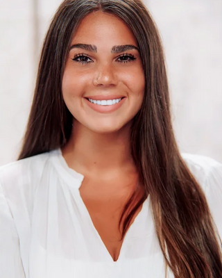 Photo of Lindsay Garelick, Counselor, LMHC