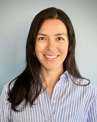 Photo of Virginia Calderon, Clinical Social Work/Therapist, LSW